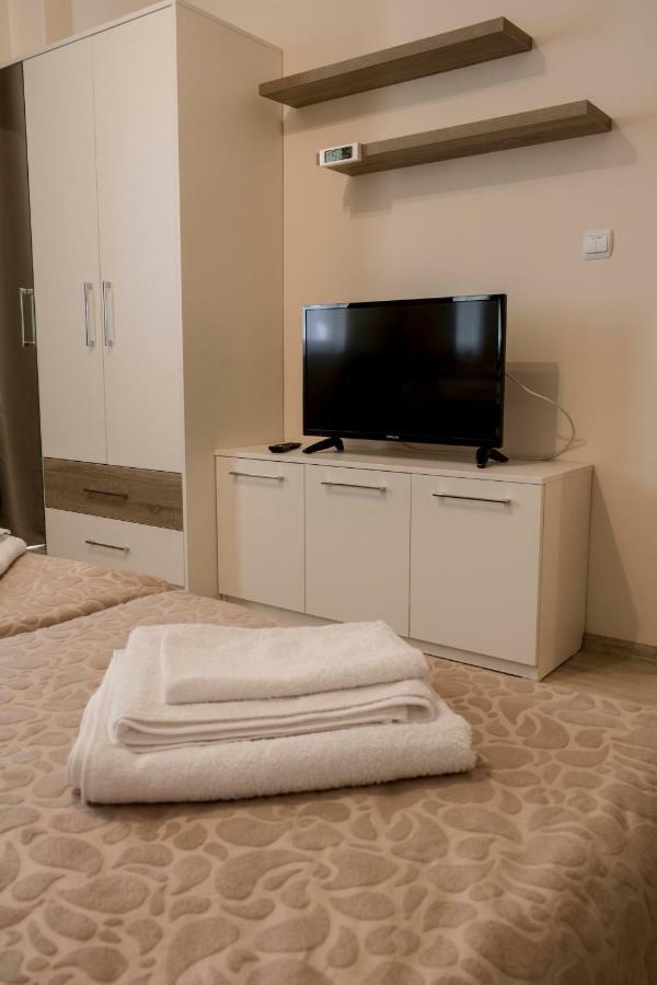 Margis Home Burgas Esterno foto