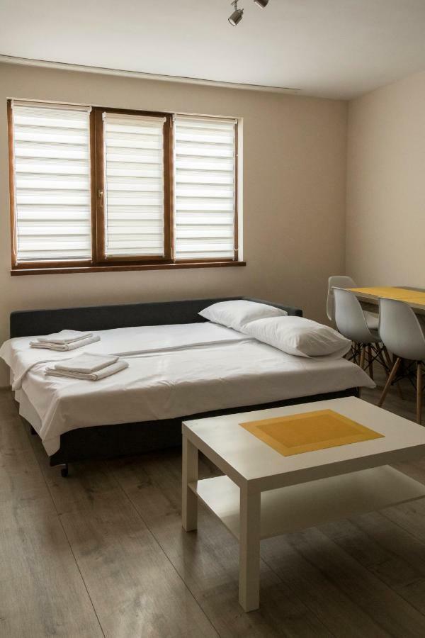 Margis Home Burgas Esterno foto
