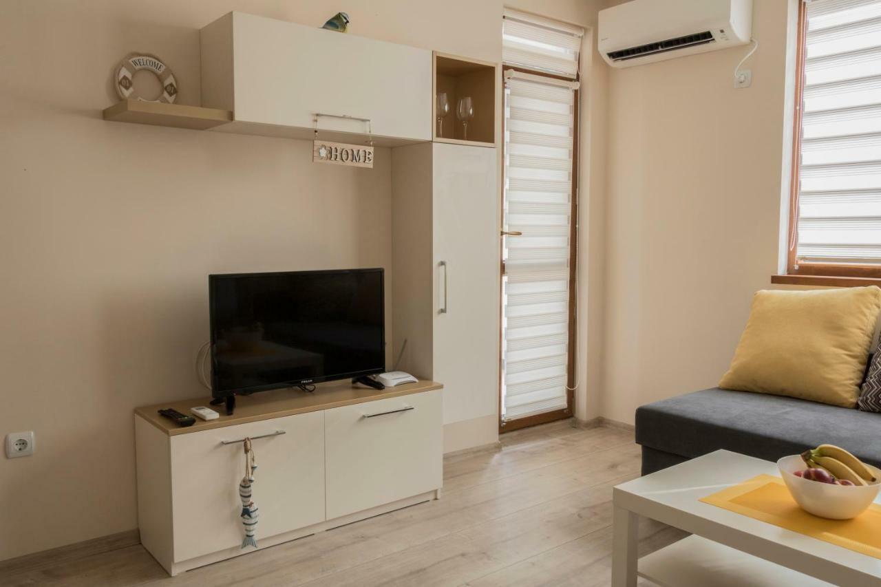 Margis Home Burgas Esterno foto