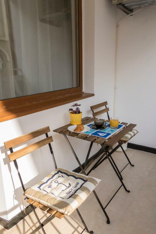 Margis Home Burgas Esterno foto
